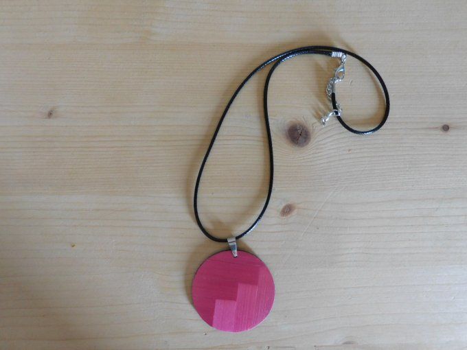 Collier simplicity rose.