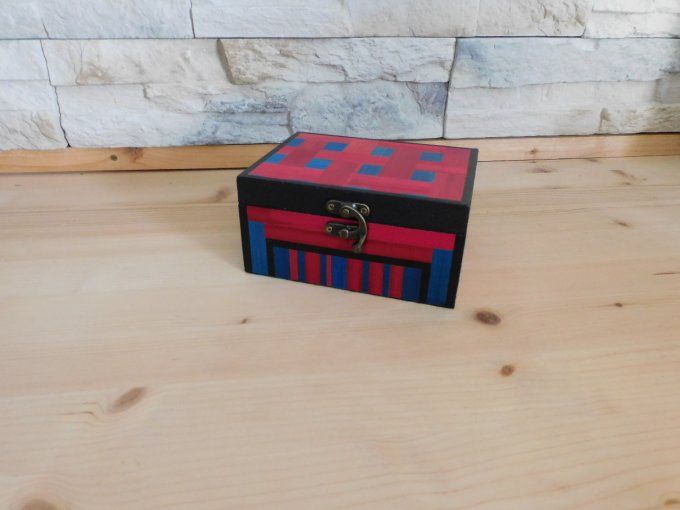 Boite à deux compartiments en marqueterie de paille.