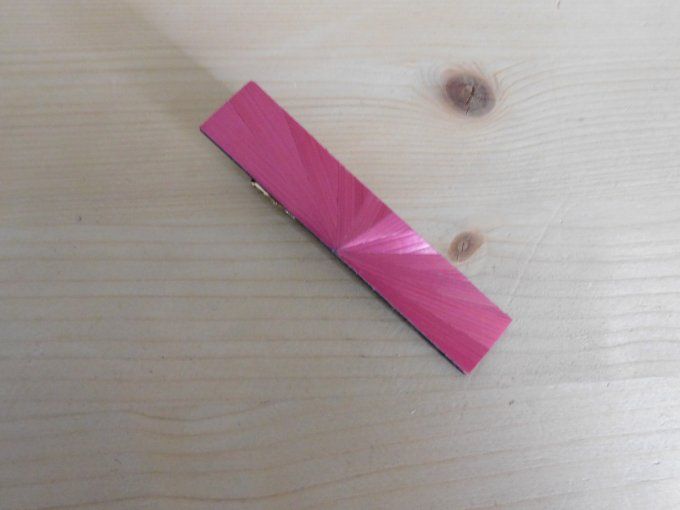 Barrette en marqueterie de paille