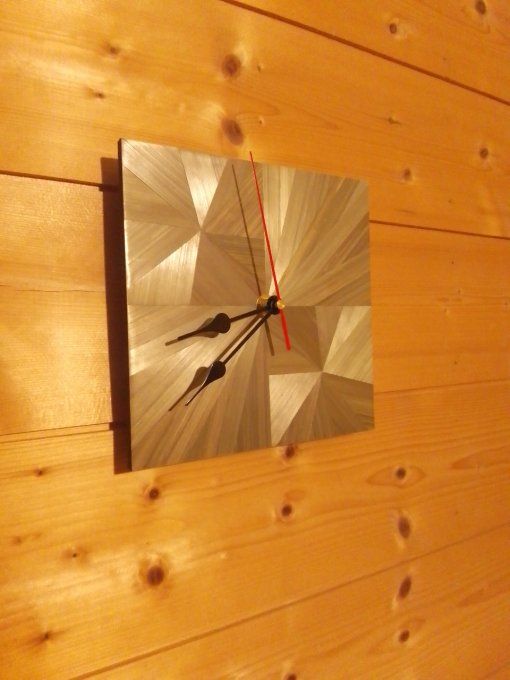 HORLOGE MURALE SPECIALE ECRU/BEIGE