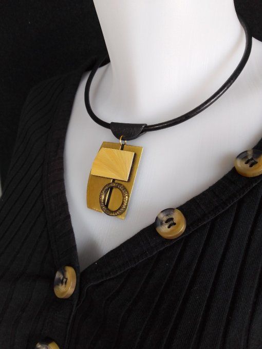 Collier élégance.