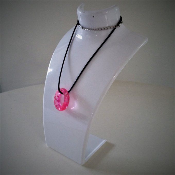 Pendentif anneau.